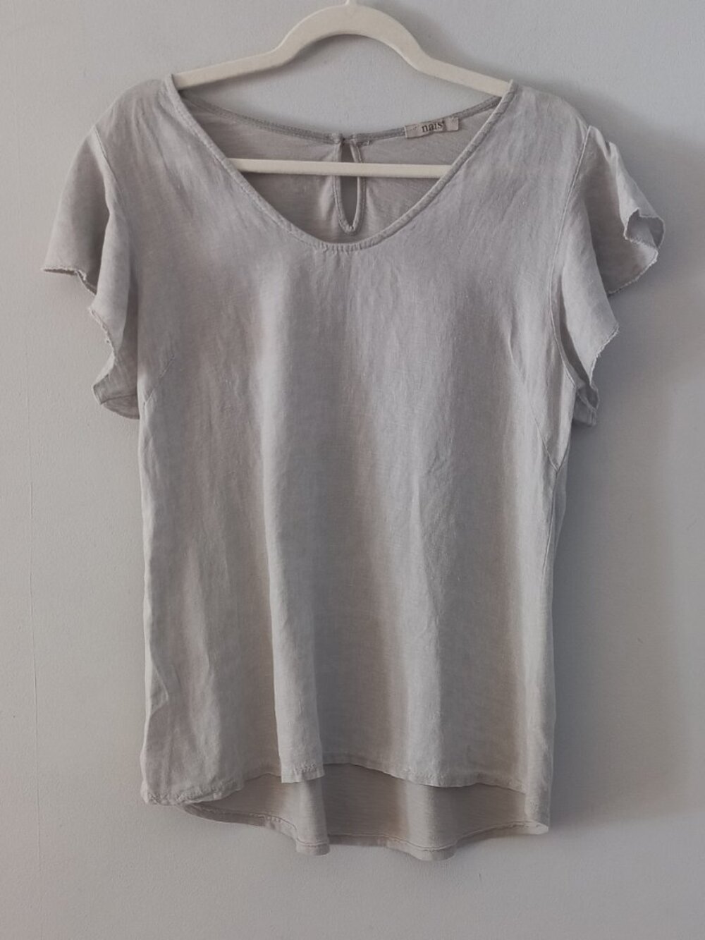 NAIS light grey linen/cotton flutter sleeve top